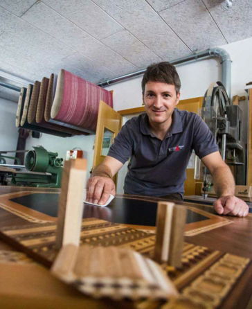 markus-juen-ist-einer-der-wenigen-tischl.jpg Tischlermeister Markus Juen